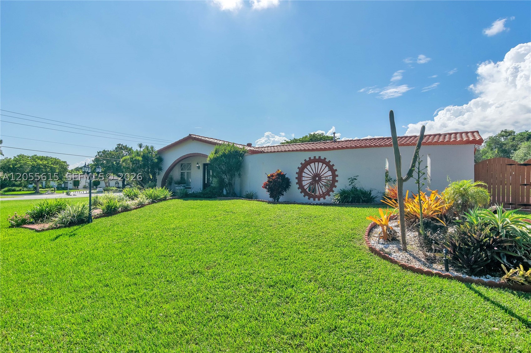 PINEWOOD ESTATES - Residential