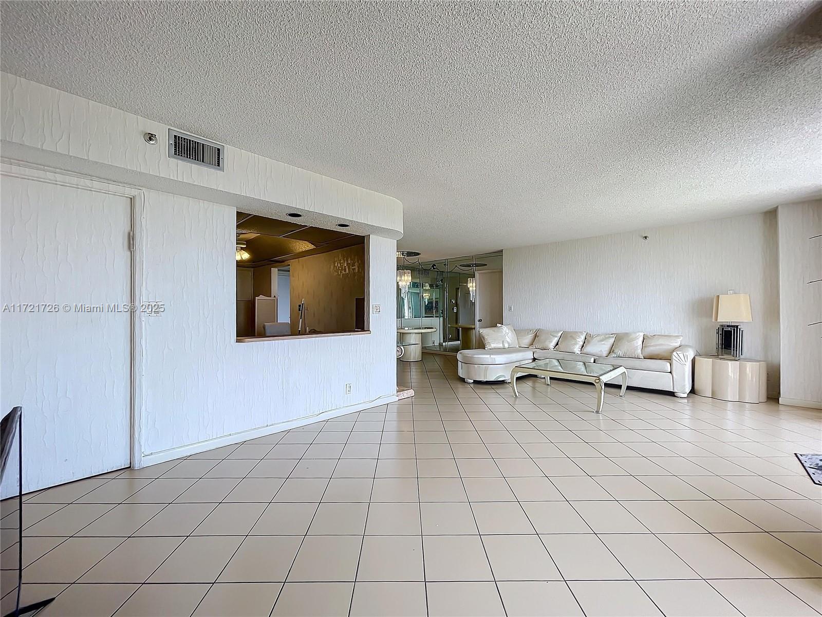 DELVISTA TOWERS CONDO - Residential