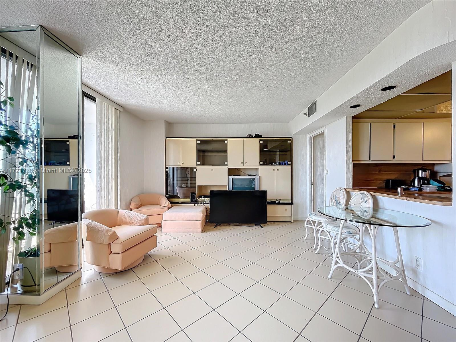 DELVISTA TOWERS CONDO - Residential