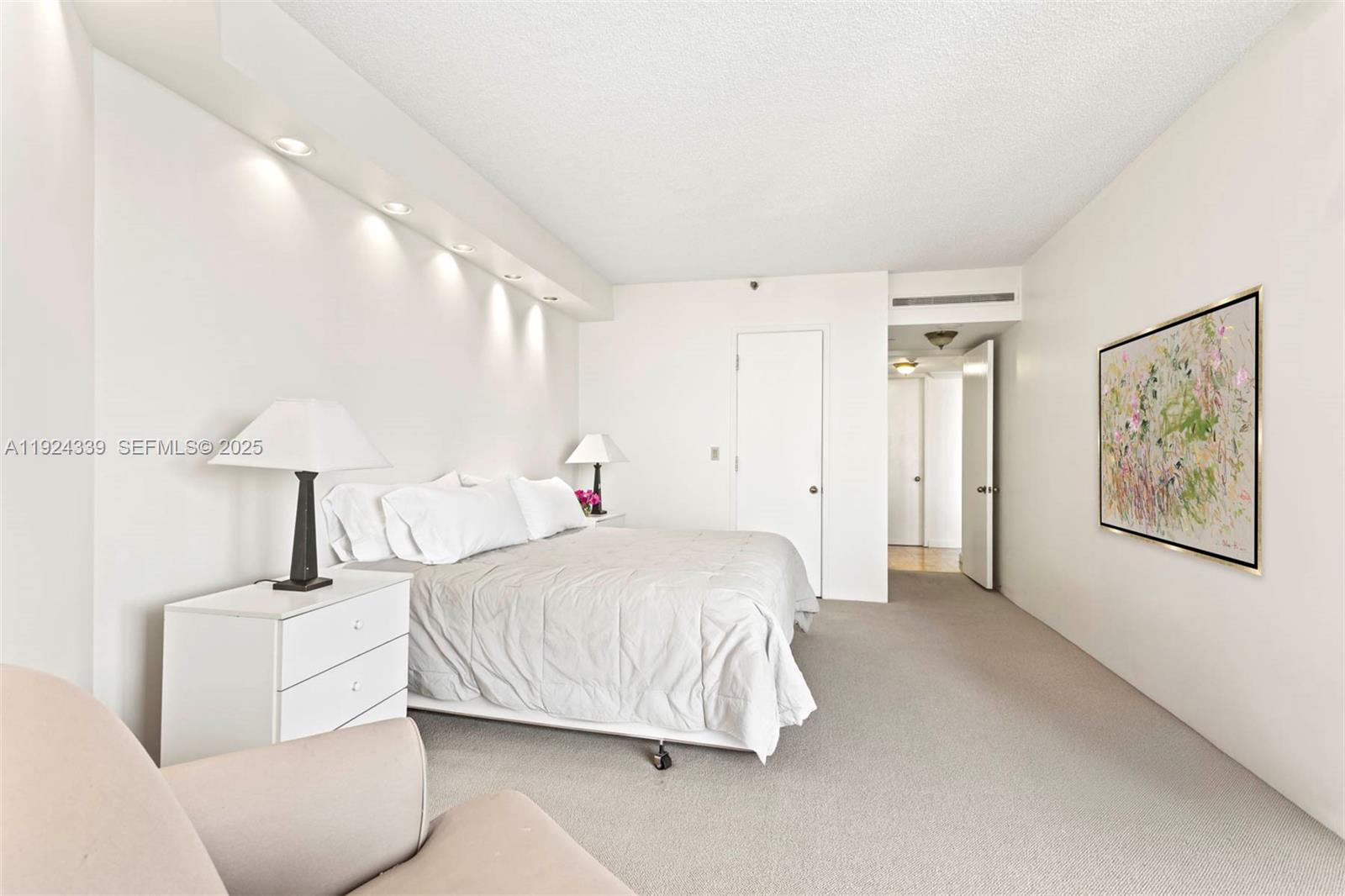 MARINA TOWER CONDO - Residential