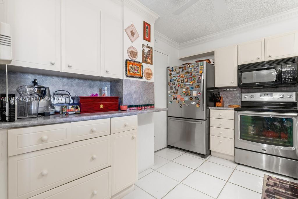 Venetian Condominium - Residential