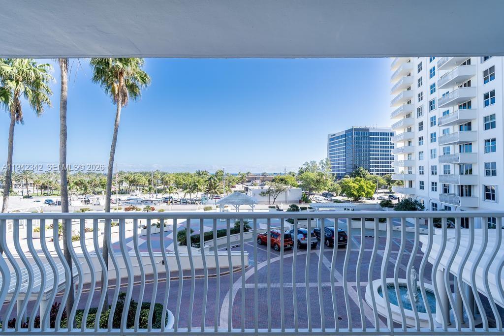 Venetian Condominium - Residential