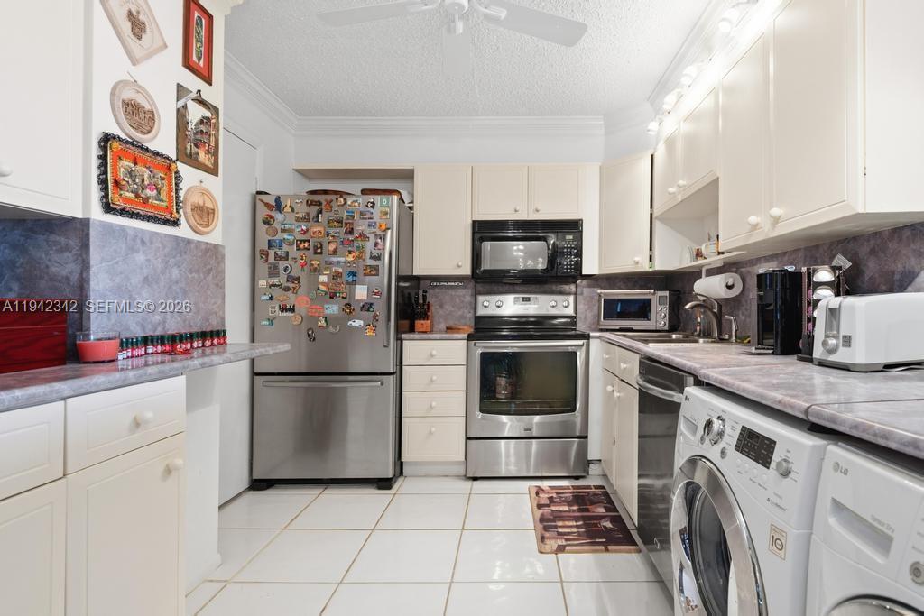 Venetian Condominium - Residential