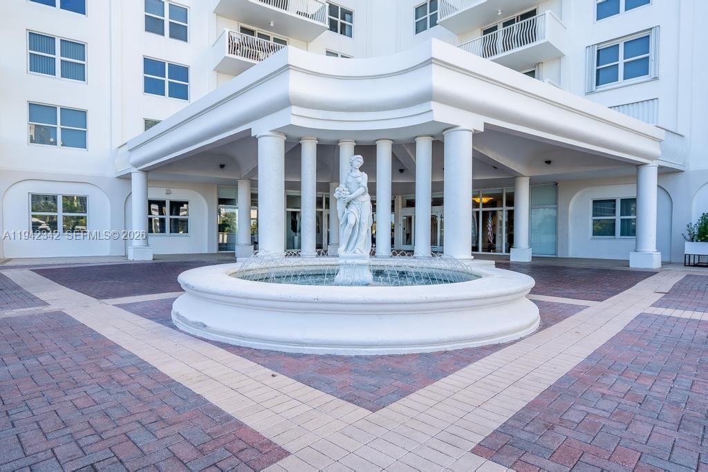 Venetian Condominium - Residential