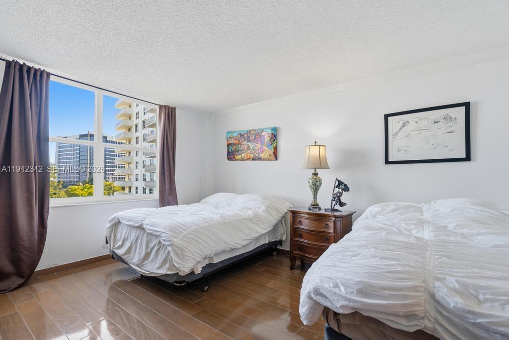 Venetian Condominium - Residential