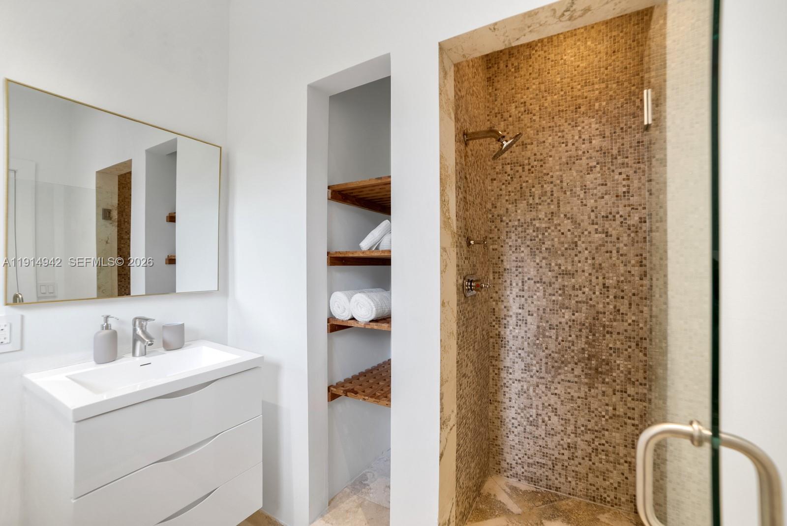LA GORCE GOLF SUB - Residential