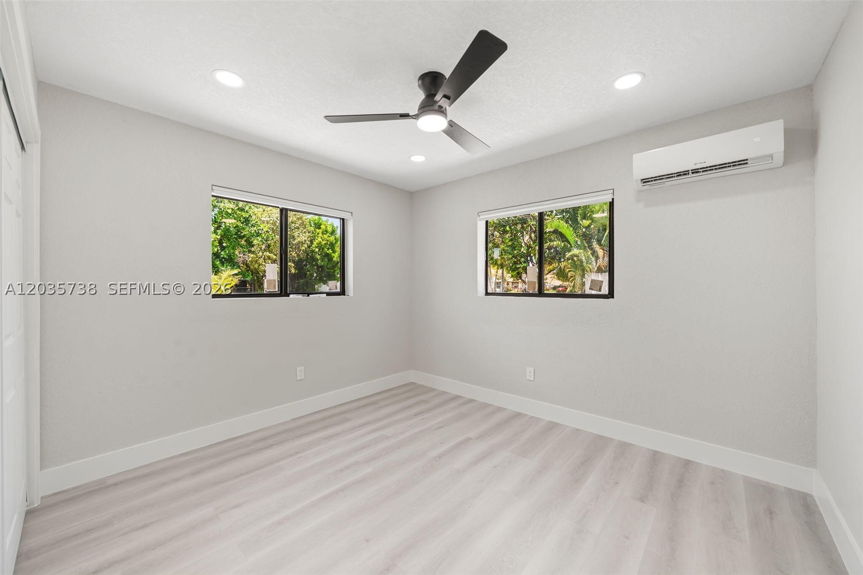 KENDALL GREEN SEC B 44-18 - Residential