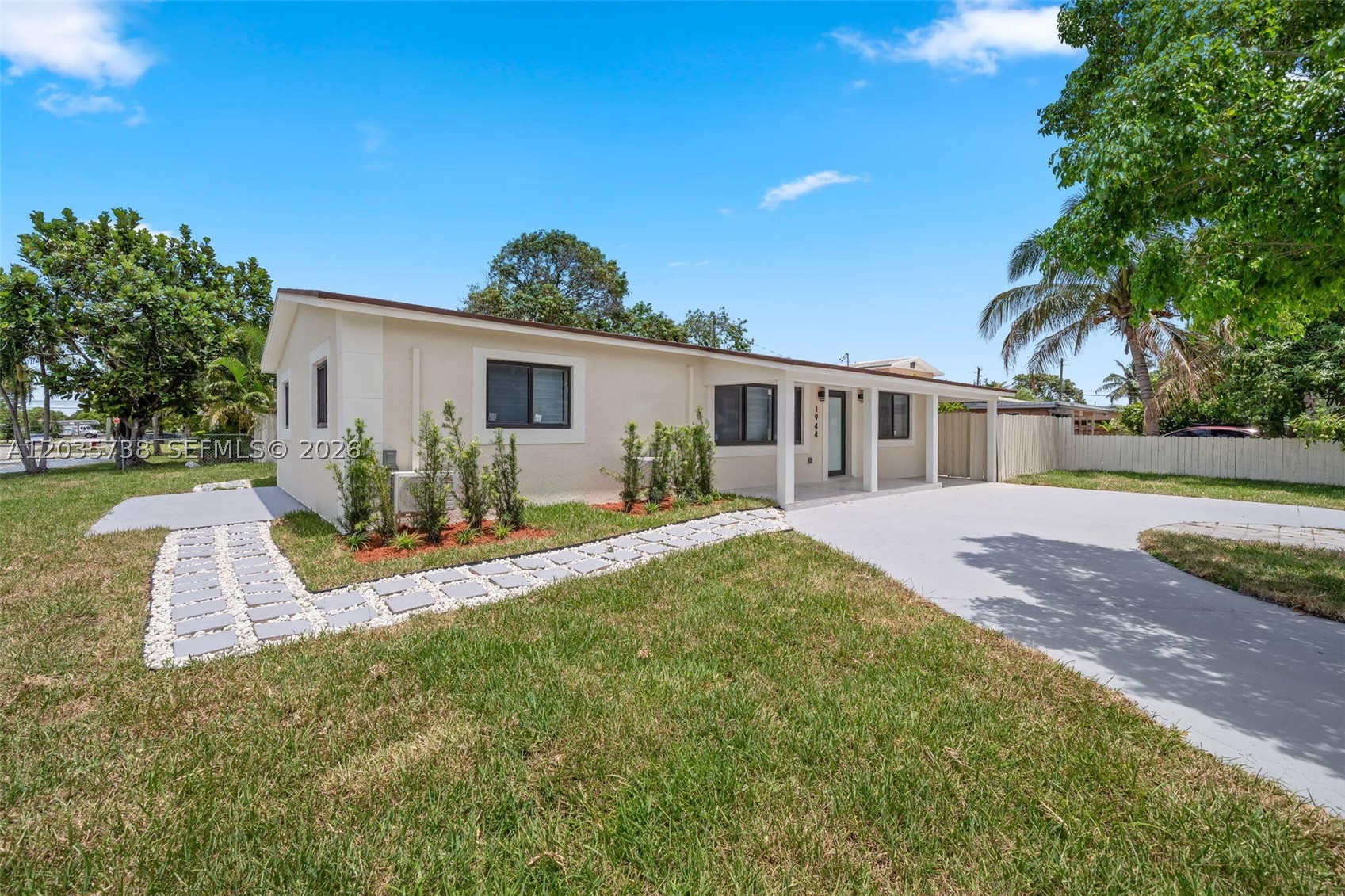 KENDALL GREEN SEC B 44-18 - Residential
