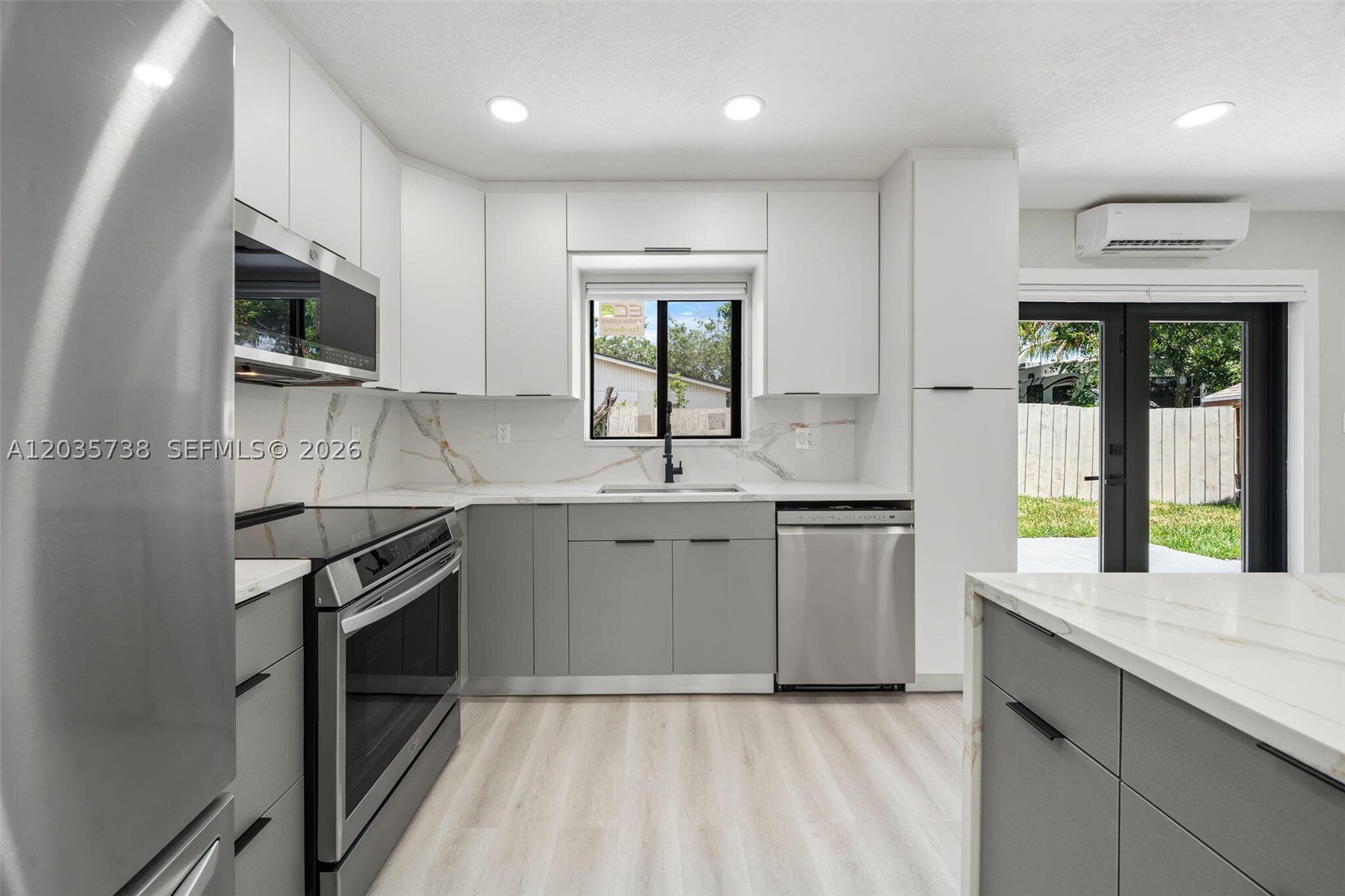 KENDALL GREEN SEC B 44-18 - Residential