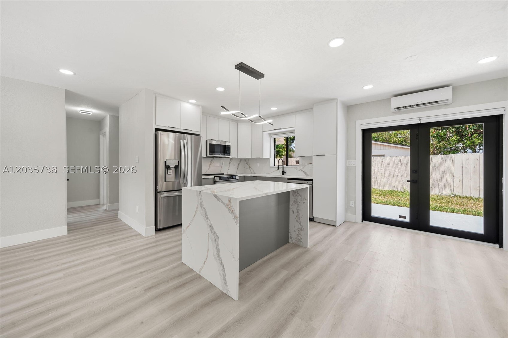 KENDALL GREEN SEC B 44-18 - Residential