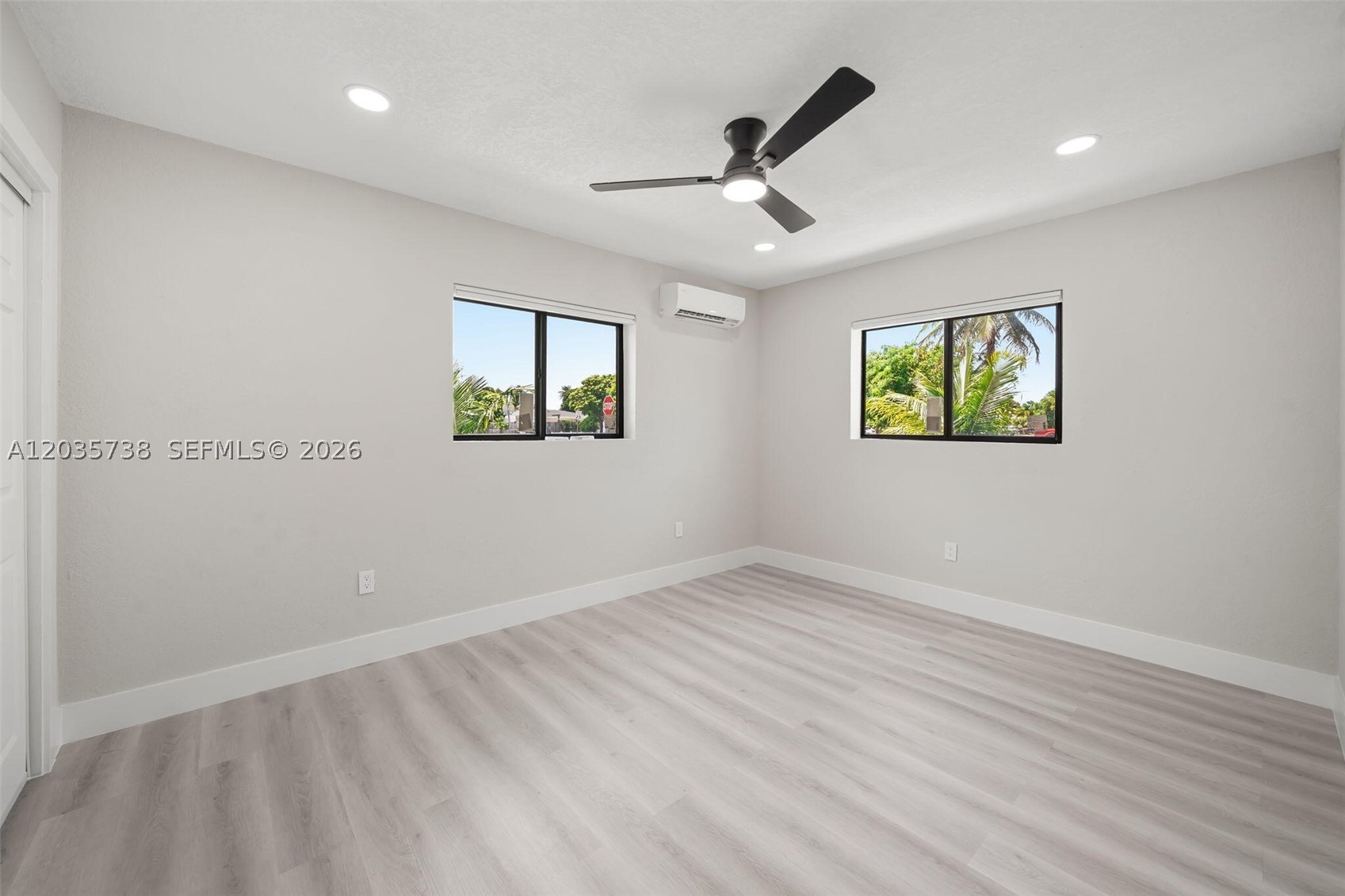 KENDALL GREEN SEC B 44-18 - Residential