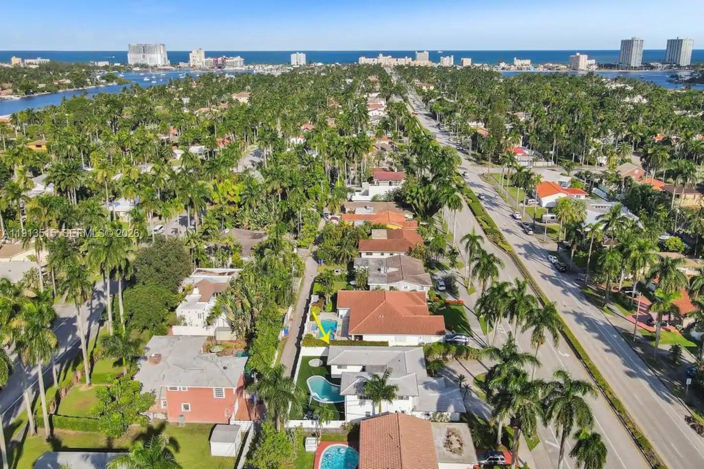 HOLLYWOOD LAKES SECTION - Residential Lease