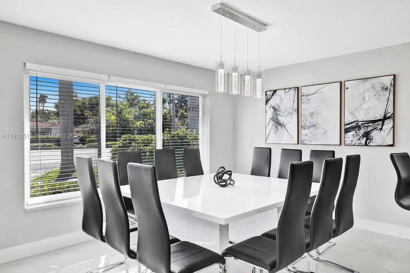 HOLLYWOOD LAKES SECTION - Residential Lease