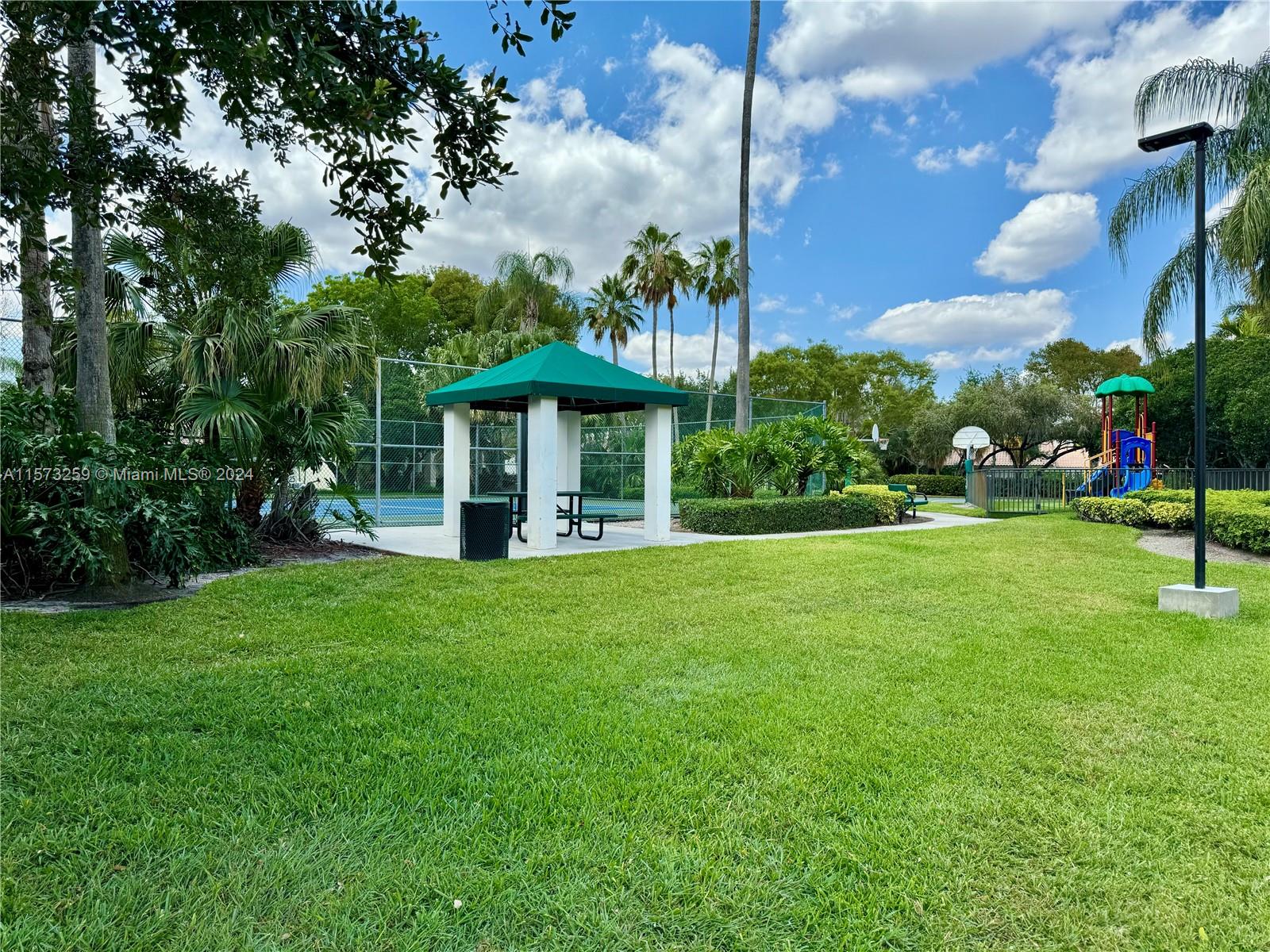 ORCHID ISLAND - Residential