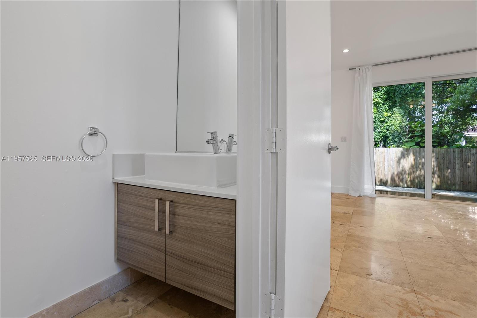 SILVER BLUFF GARDENS - Residential