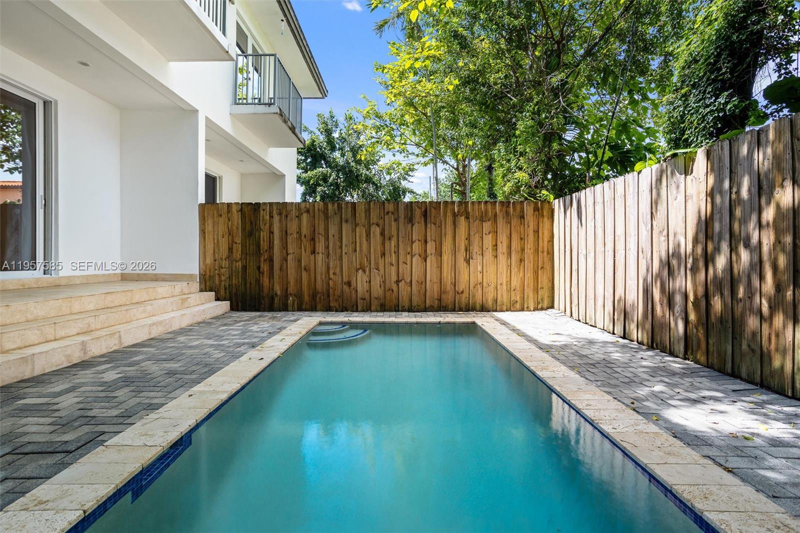 SILVER BLUFF GARDENS - Residential