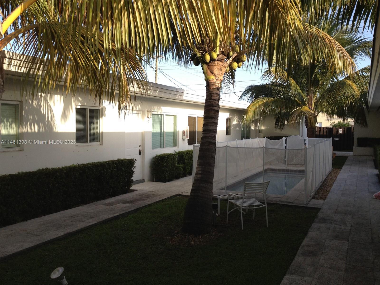 932 MOFFETT CONDO - Residential