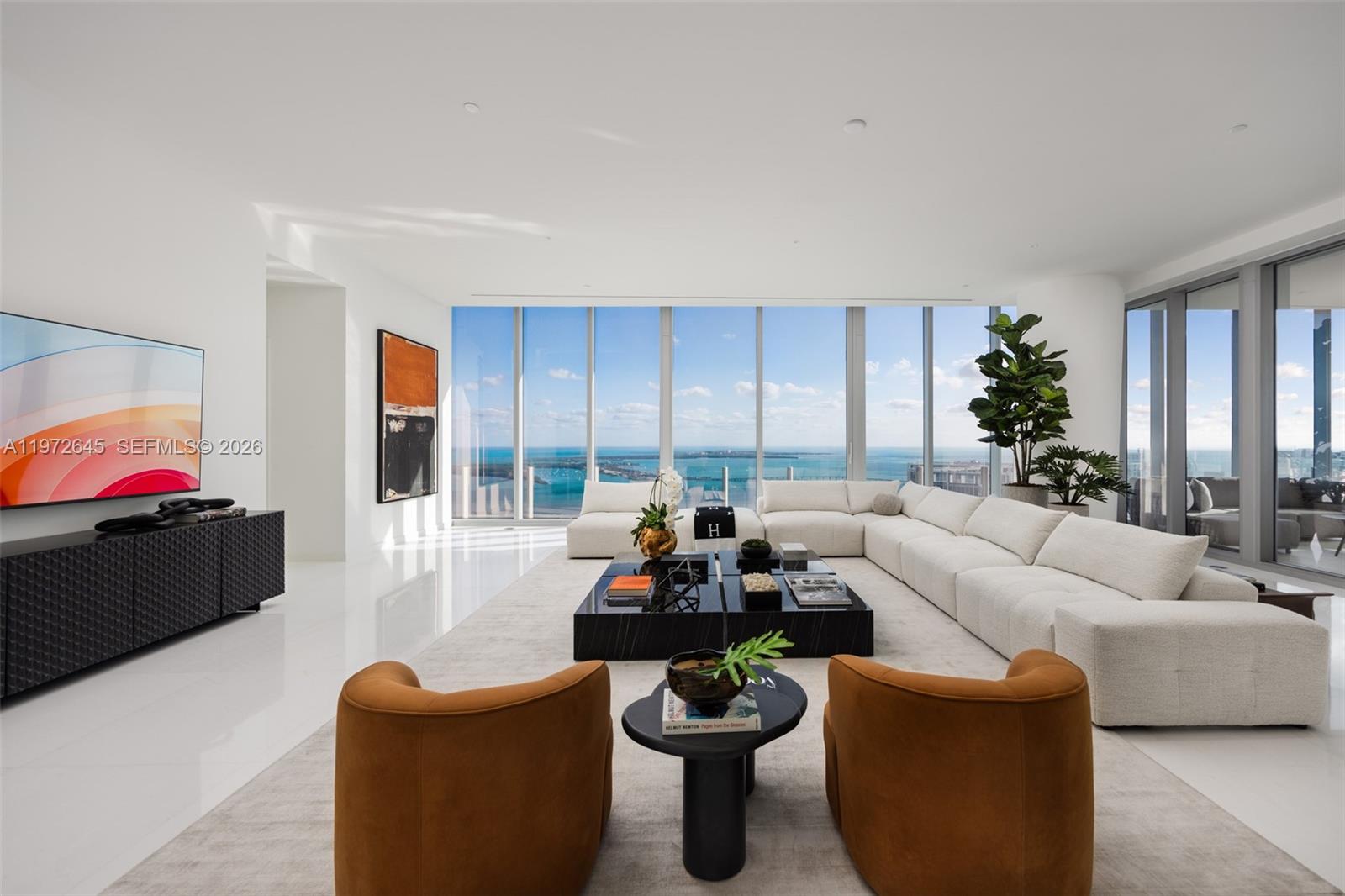 MET 1 CONDO - Residential