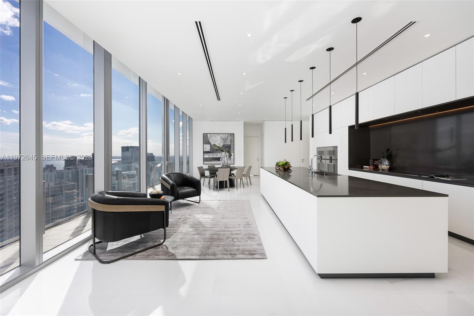 MET 1 CONDO - Residential