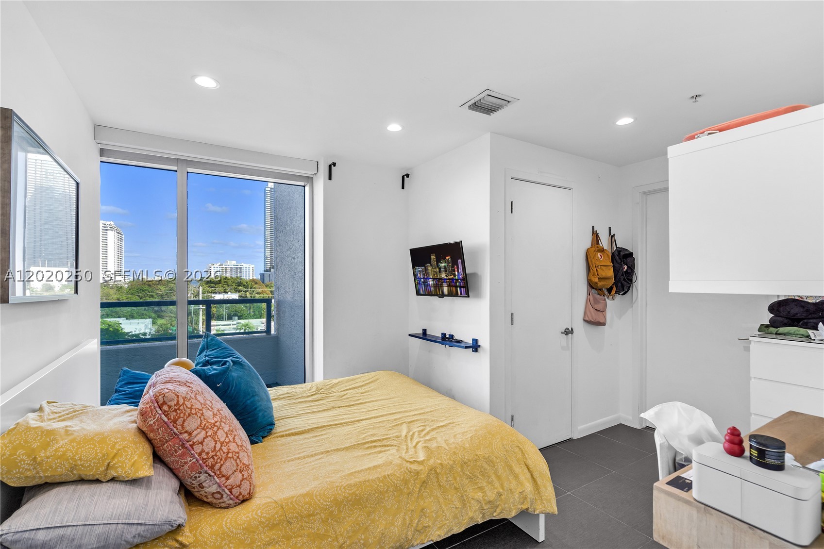 FOUR MIDTOWN MIAMI CONDO - Residential