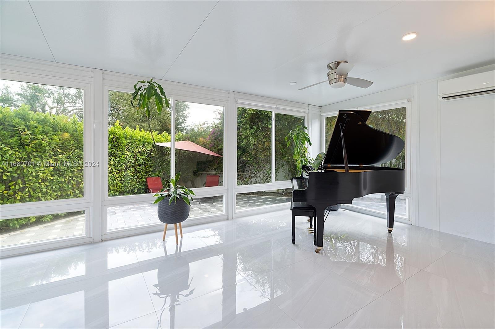 CORAL WAY PARK SEC B - Residential