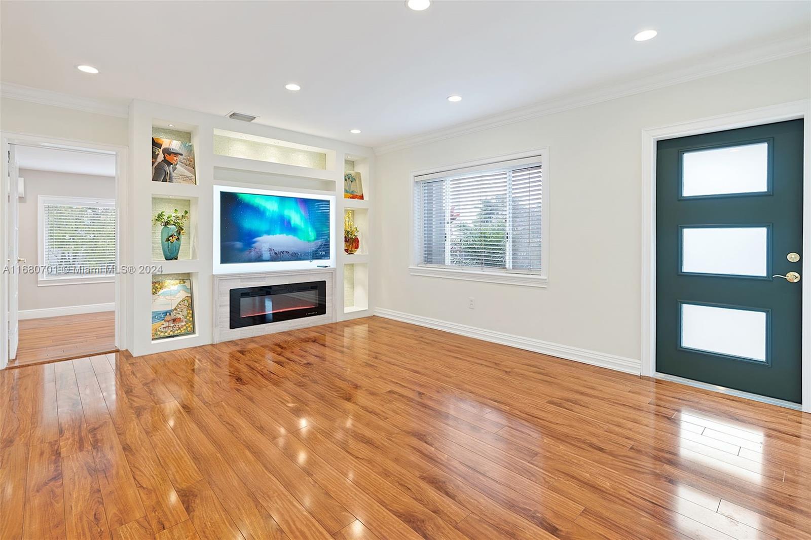 CORAL WAY PARK SEC B - Residential