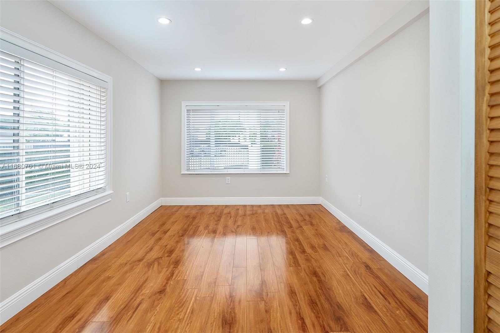 CORAL WAY PARK SEC B - Residential