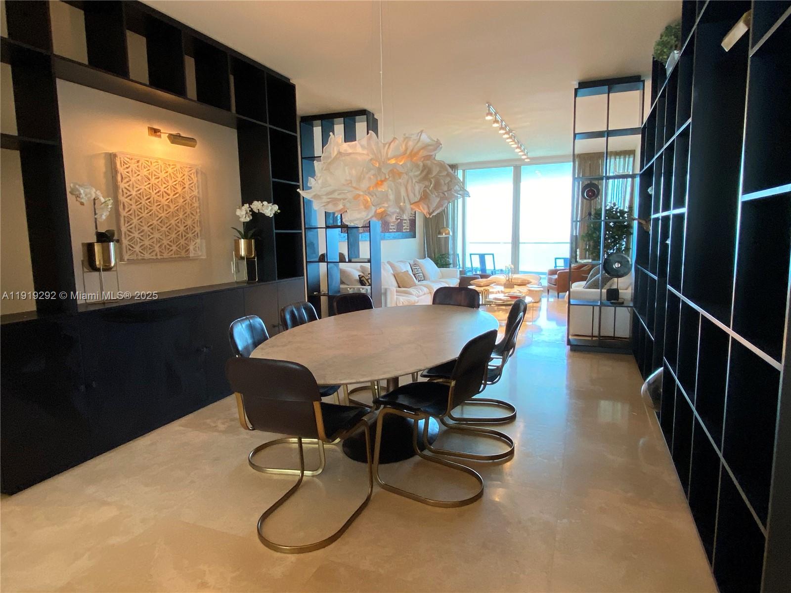 JADE SIGNATURE CONDO - Residential