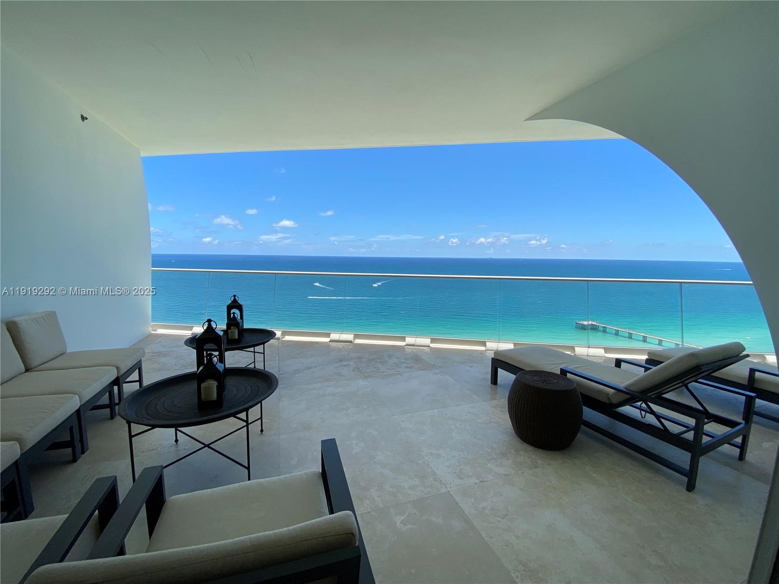 JADE SIGNATURE CONDO - Residential