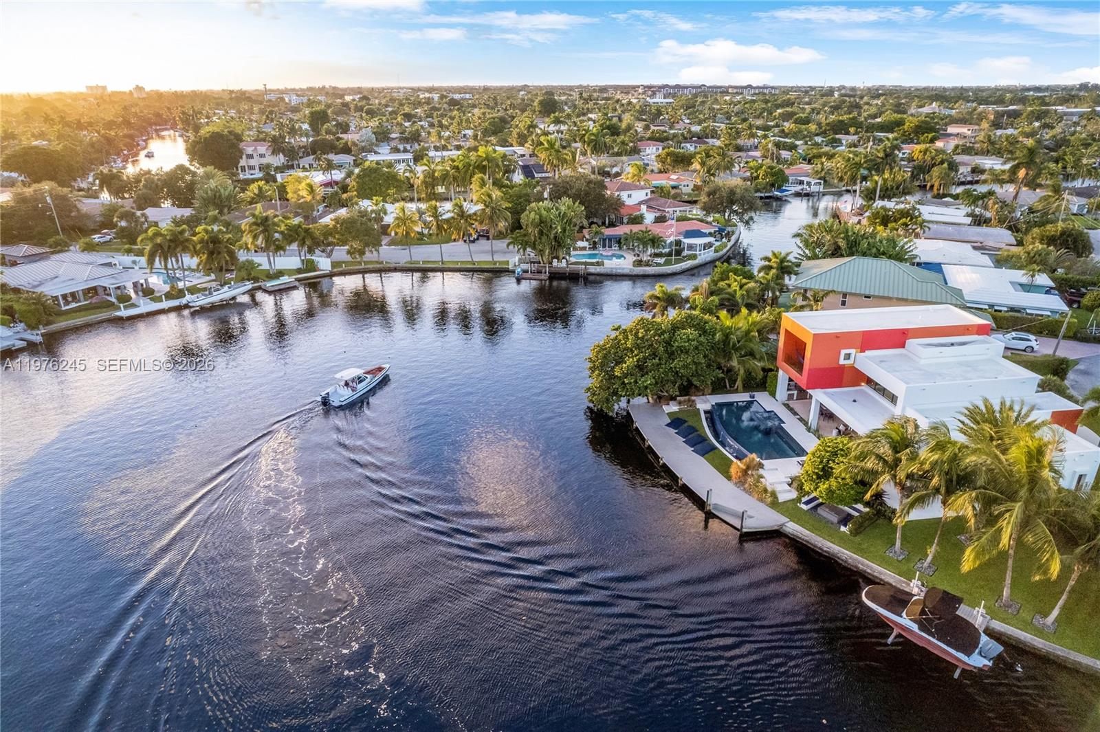 SOUTH CORAL POINT - Residential