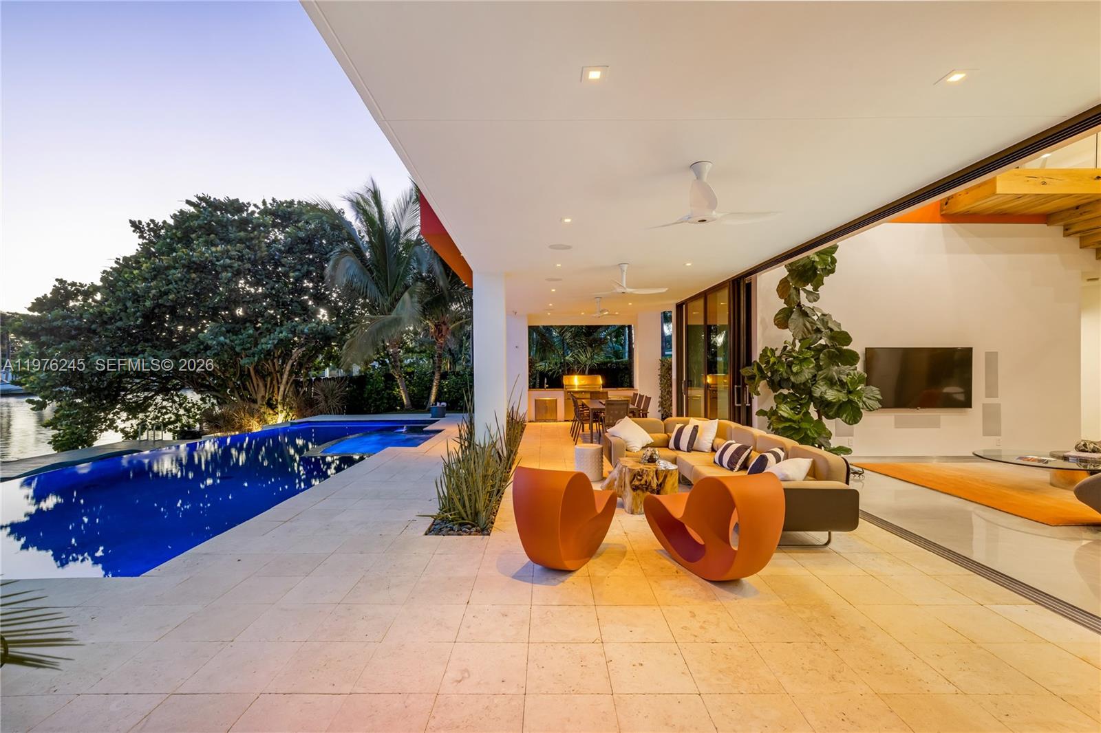 SOUTH CORAL POINT - Residential