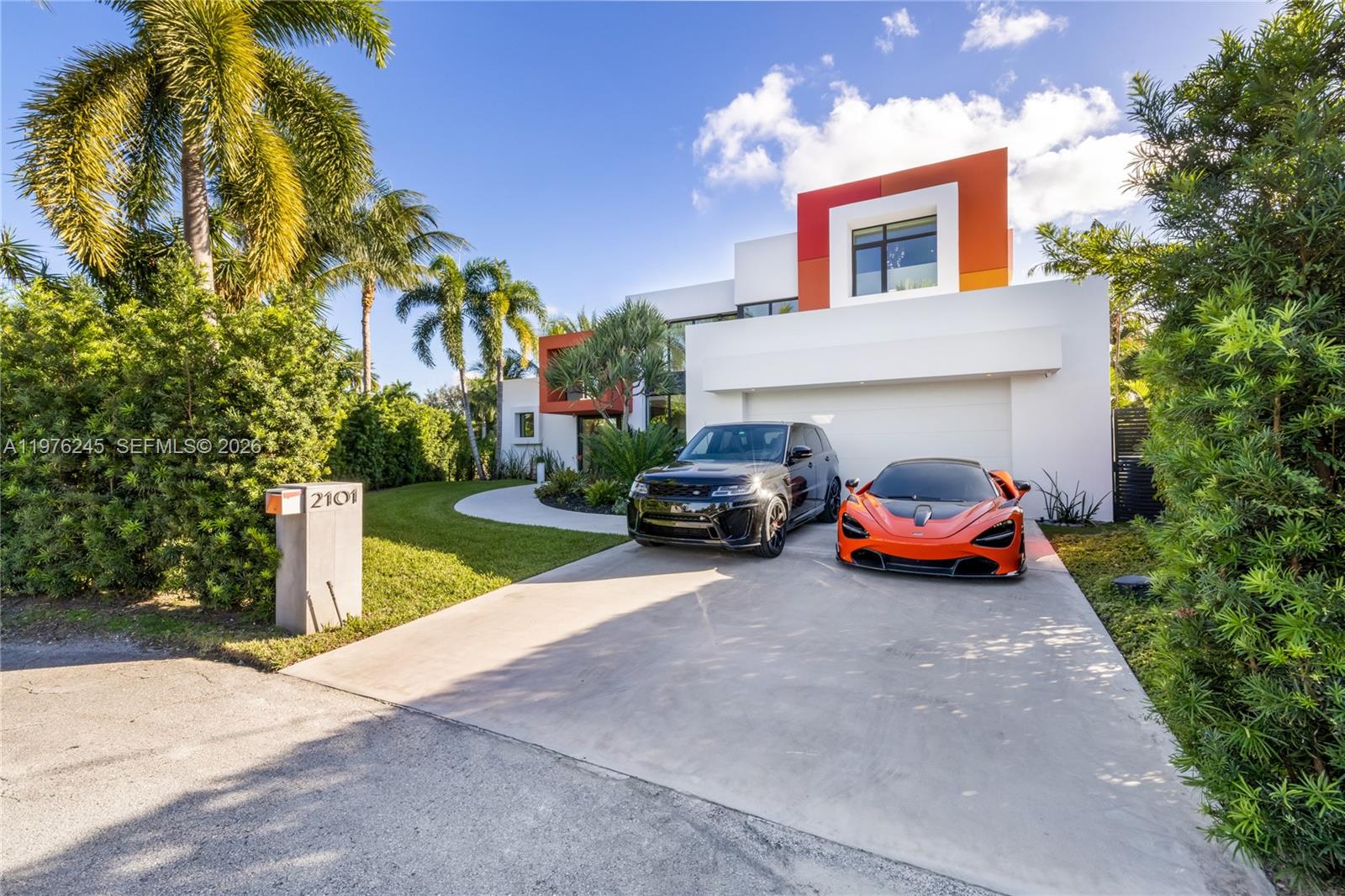SOUTH CORAL POINT - Residential