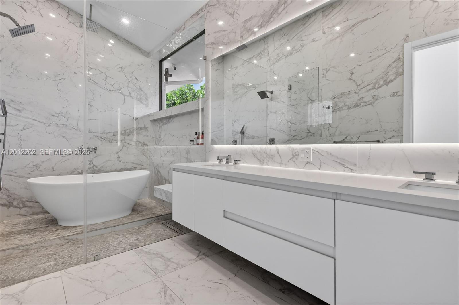 GREYKNOLL ESTATES - Residential