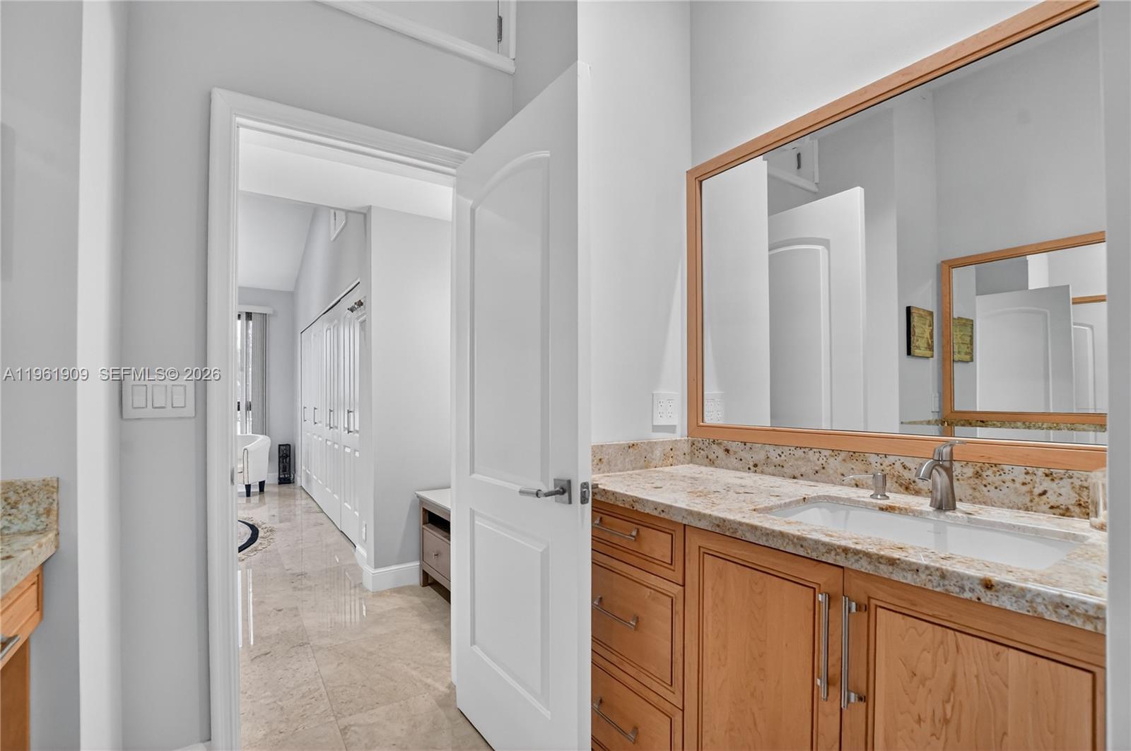 WOODLET CONDO - Residential