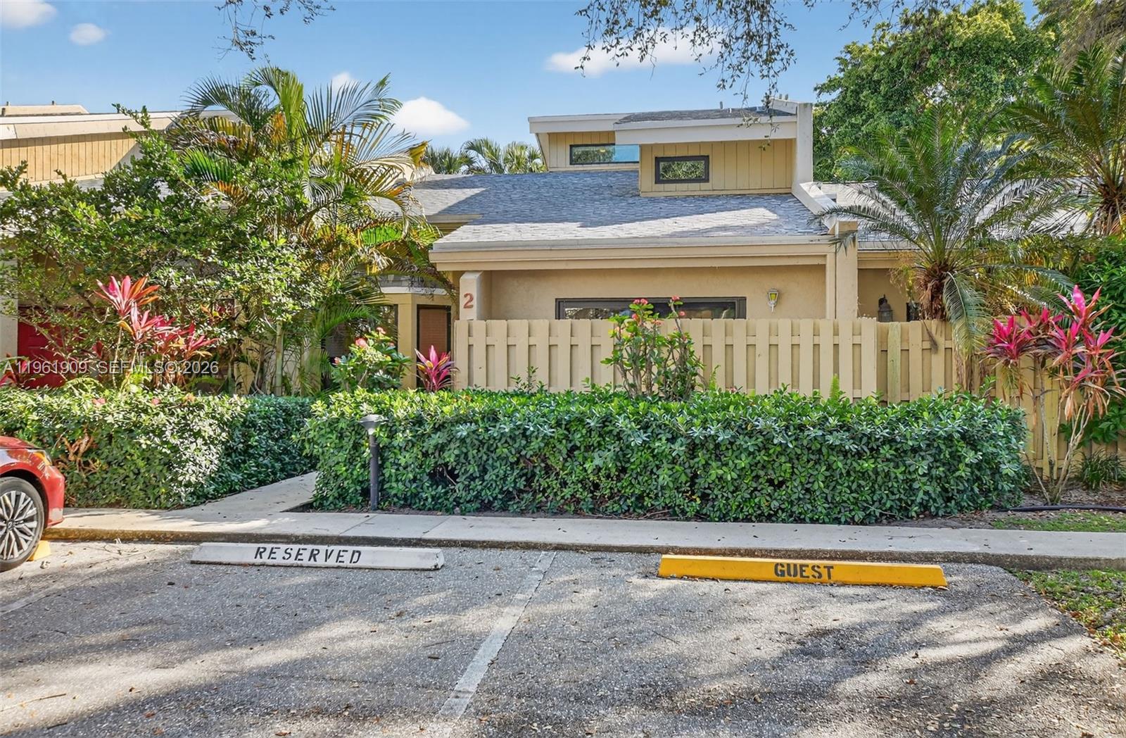 WOODLET CONDO - Residential