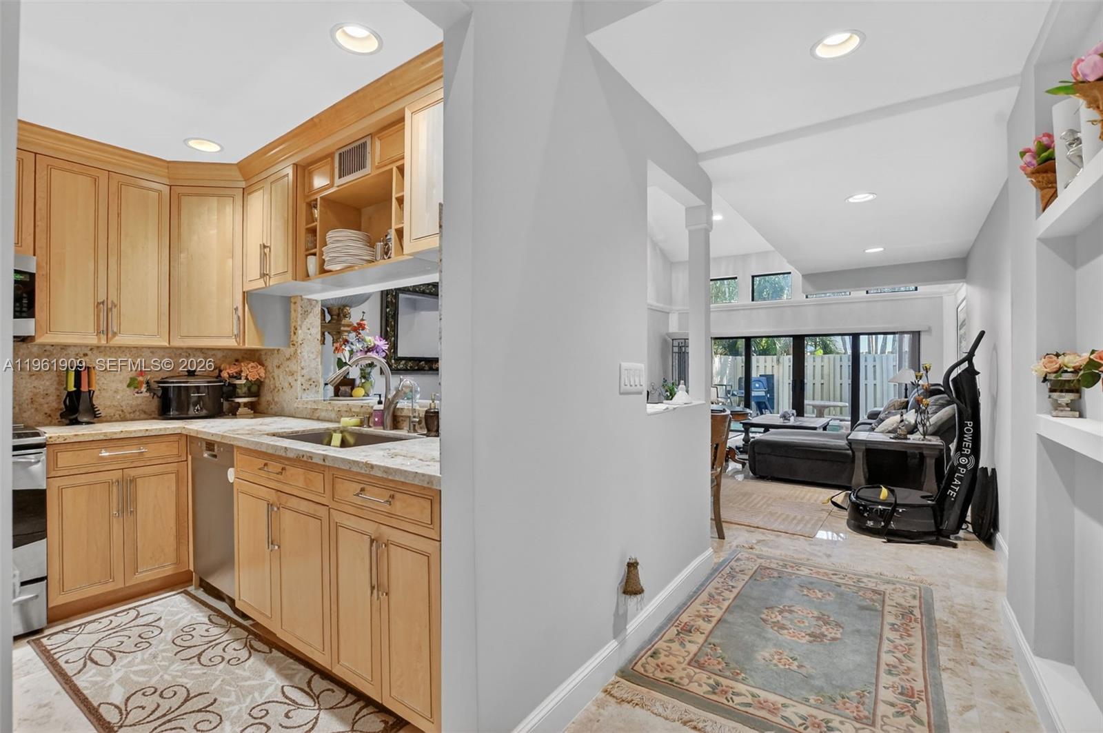 WOODLET CONDO - Residential