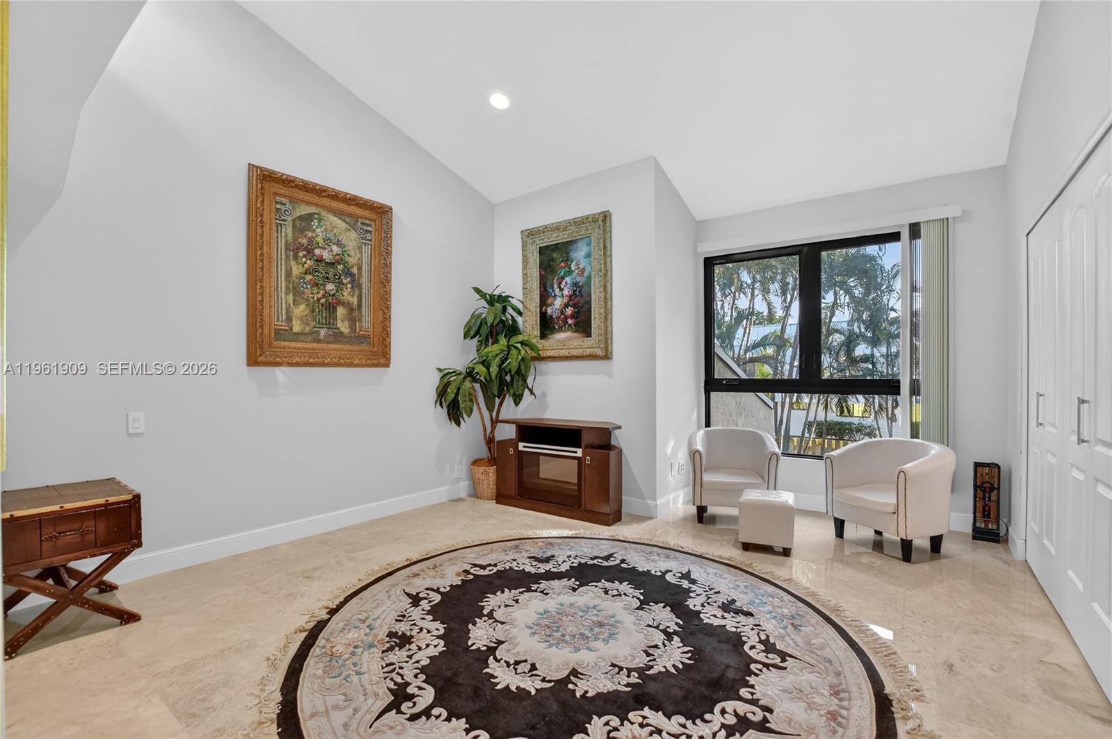 WOODLET CONDO - Residential