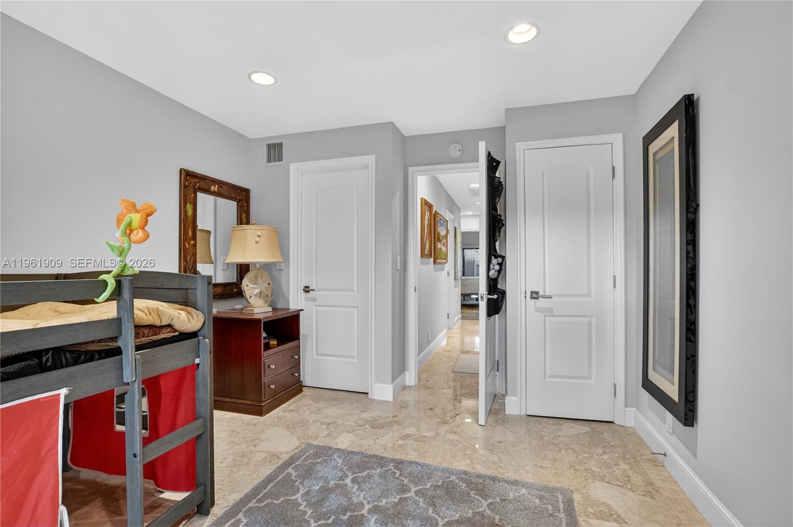 WOODLET CONDO - Residential