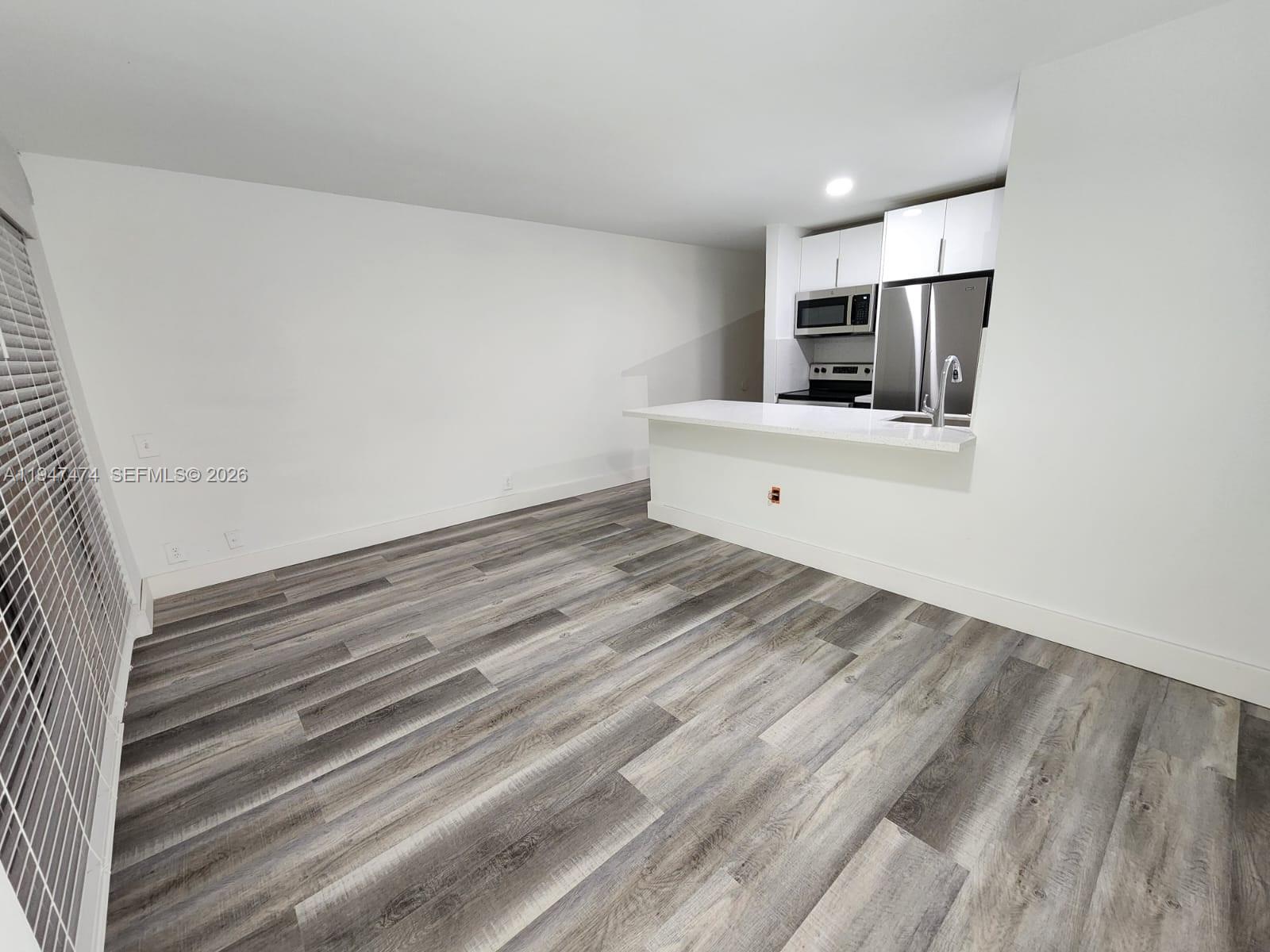 ARBOR KEYS CONDO - Residential