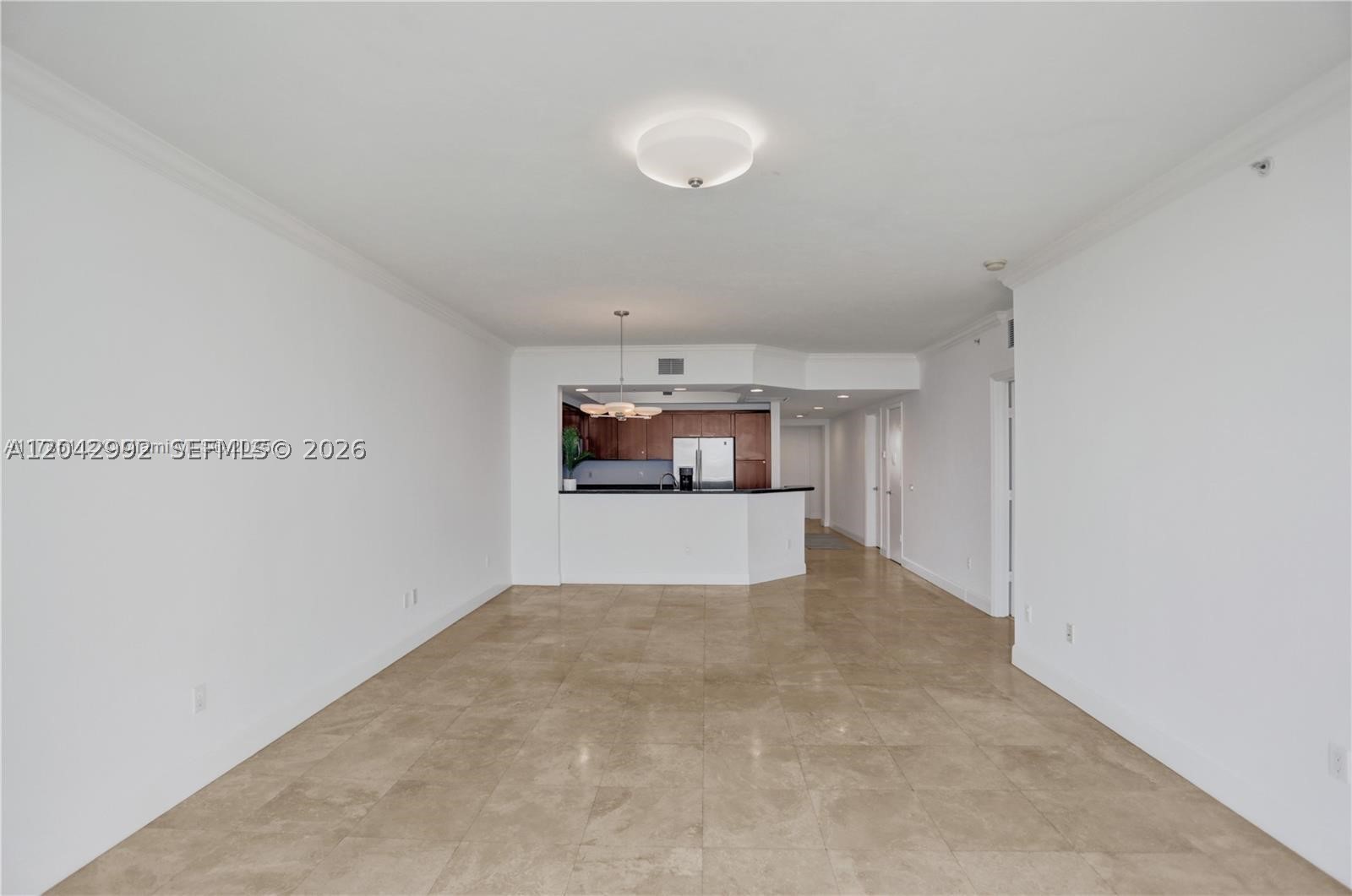 THE OAKS I CONDO - Residential Lease