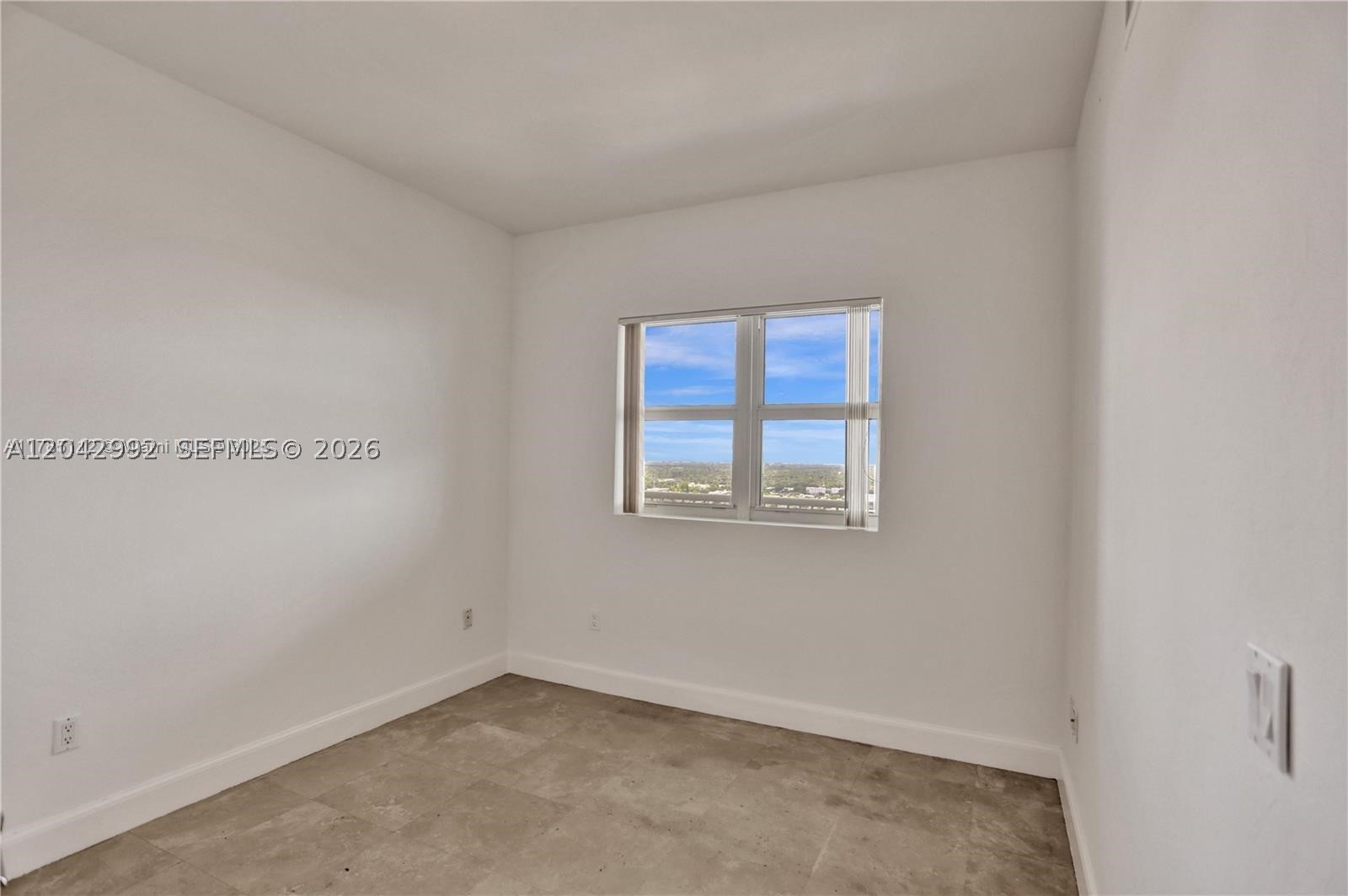 THE OAKS I CONDO - Residential Lease