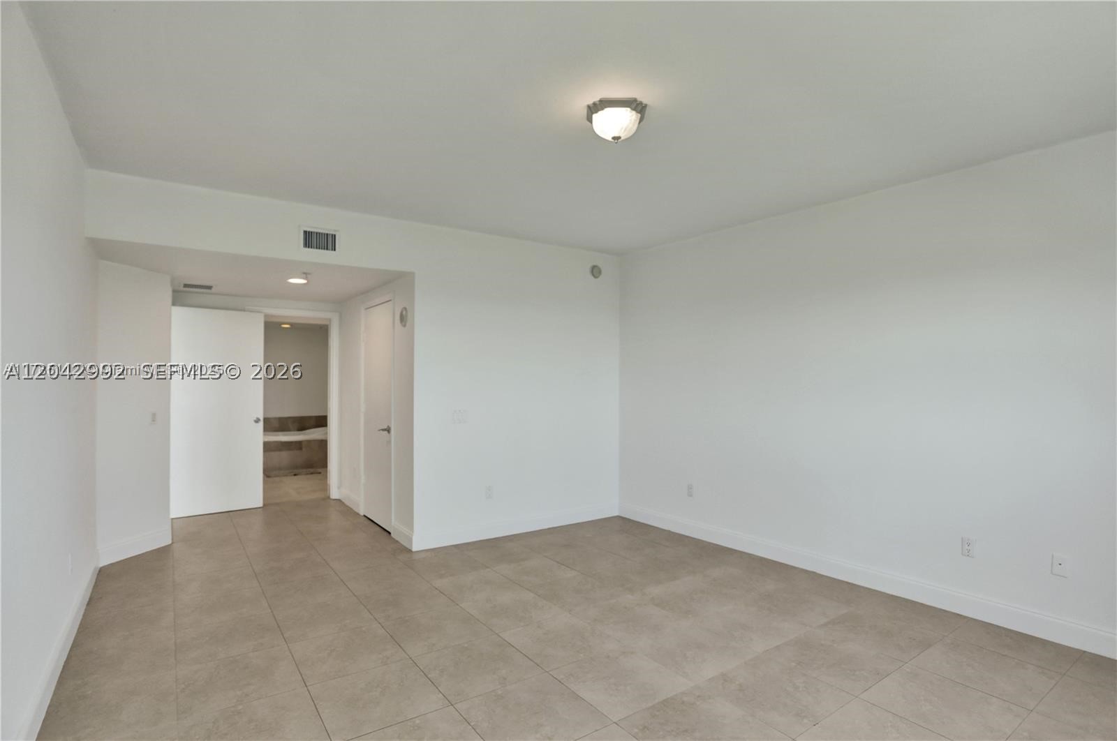 THE OAKS I CONDO - Residential Lease