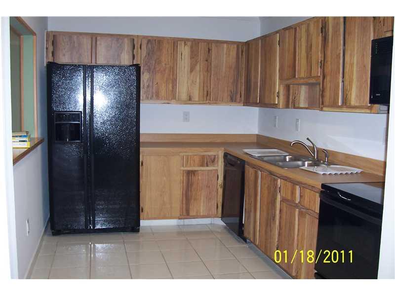 CREEKSIDE VILLAS SEC 2 - Residential Lease