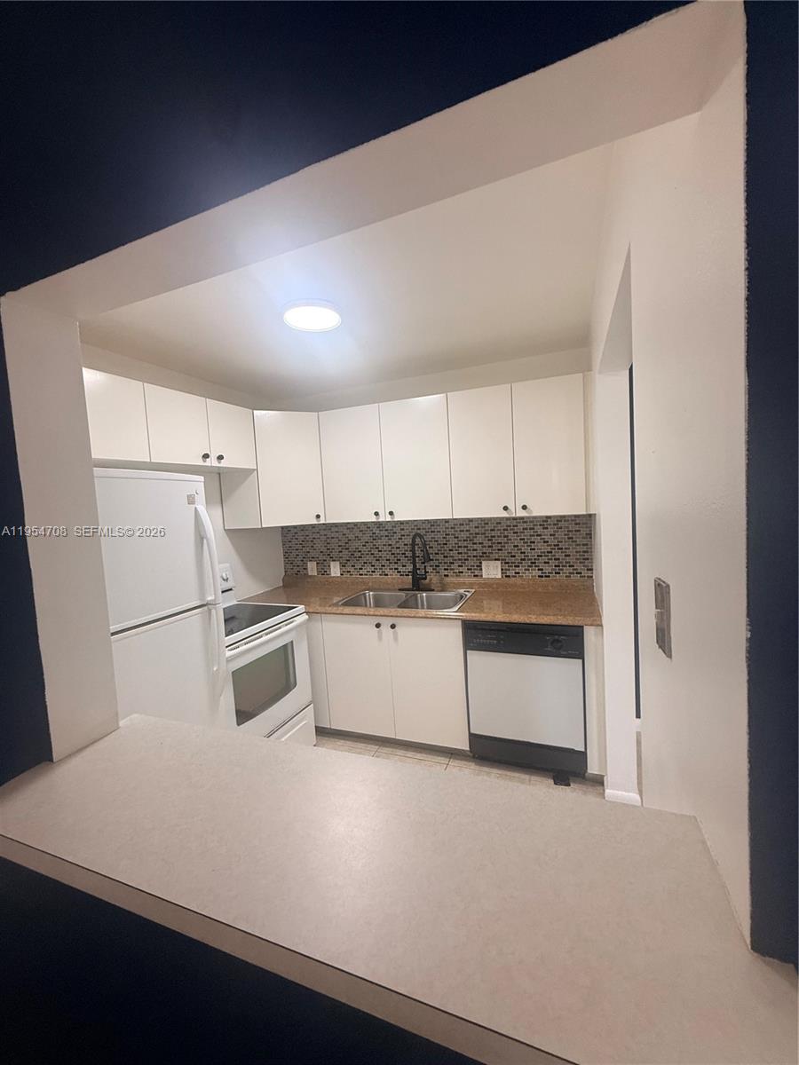 MANSFIELD AT CENTURY VILL - Residential