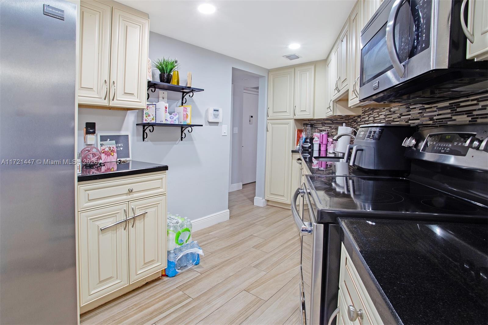 ENVIRON I CONDO 9 - Residential Lease