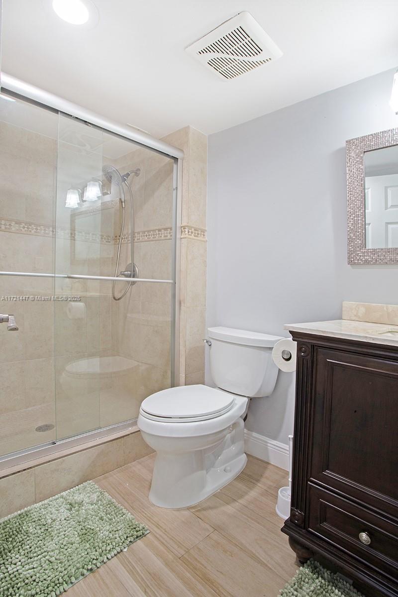 ENVIRON I CONDO 9 - Residential Lease