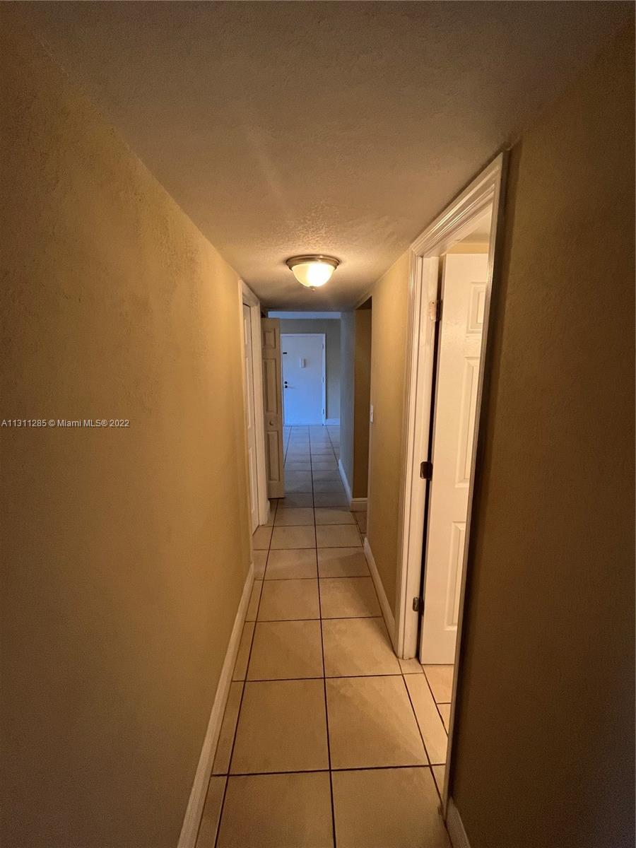 CLEAR LAKE PALMS CONDO - Residential Lease