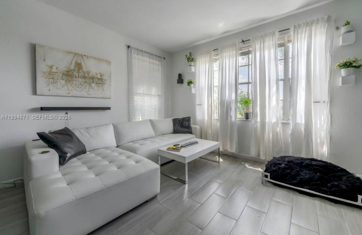 VILLAS DE TUSCANY CONDO - Residential