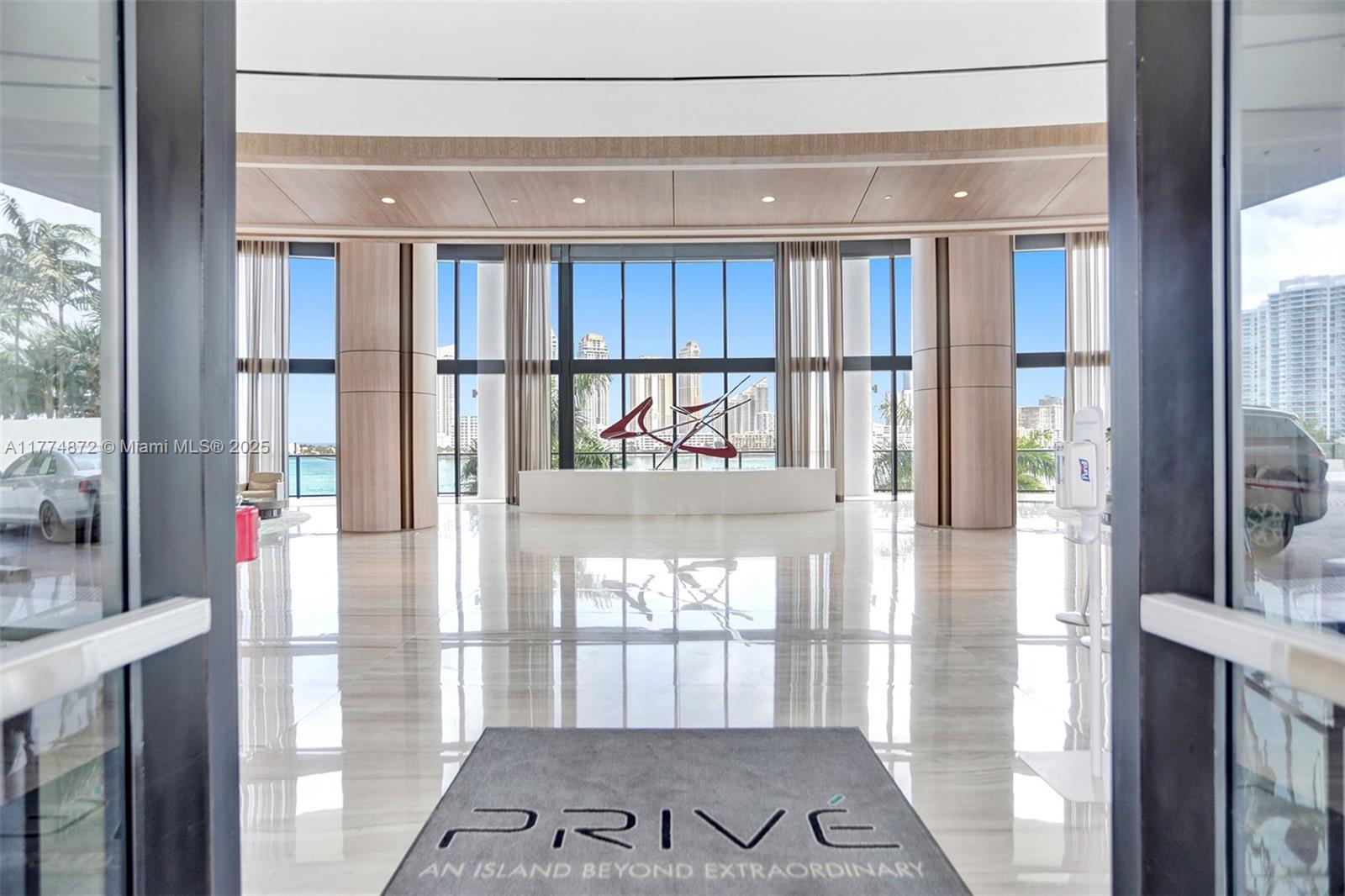 PRIVE CONDO - Residential Lease