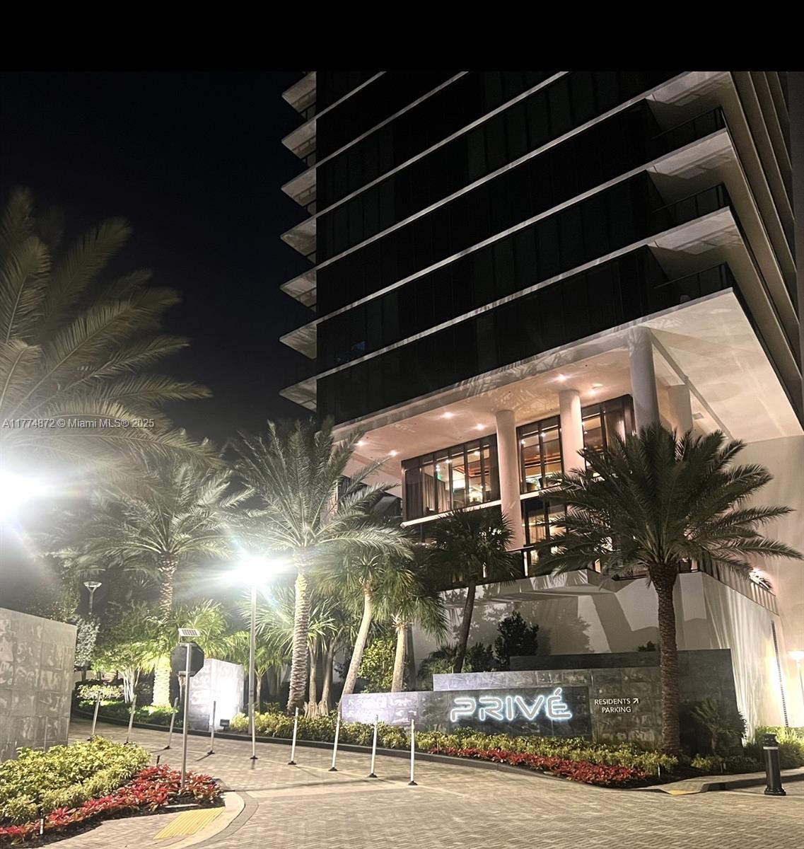 PRIVE CONDO - Residential Lease